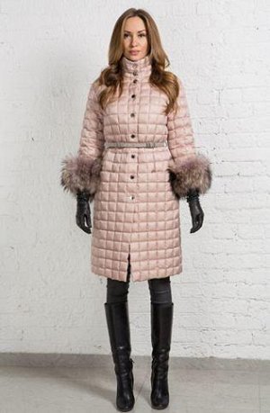Осеннее стёганное пальто O.d.r.i. с меховыми рукавами размер 42-44