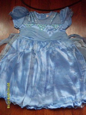 Нарядное платье голубое