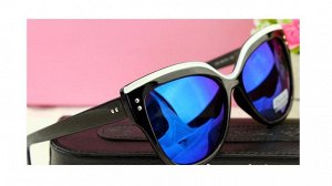 Солнцезащитные очки черные с белой полосой и синими стеклами