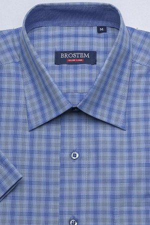 рубашка серо голубого цвета.