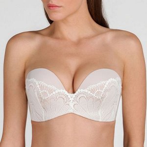 Очень красивый бюстгальтер Wonderbra