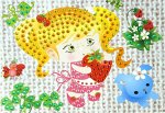 Девочка с клубникой