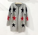 Кардиган серый С НАДПИСЬЮ НА СПИНЕ. Материал - акрил, полиэстер. Размер: free size 42-44.