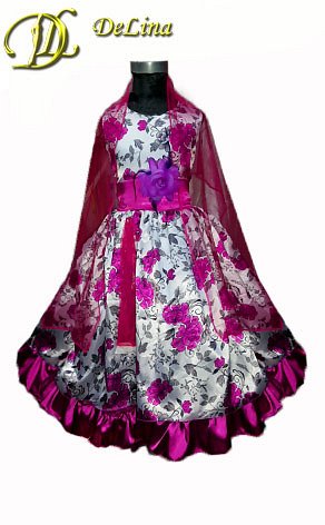 Платье Яркое нарядное коктейльное платье Роза выполнено из цветного Атласа, сзади на замочке, завязывается поясом из однотонного атласа, украшенным большим Цветком. 
Подъюбник на резинке из фатина - н