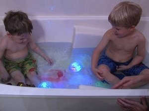 Водонепроницаемая игрушка Party in the Tub