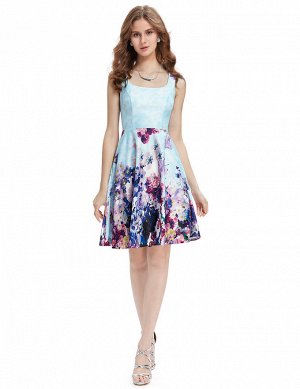 Голубое платье с цветочным принтом