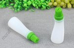 кисточка силиконовая с ёмкостью под масло.
