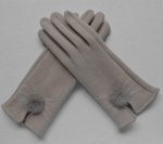 Перчатки женские с меховым помпоном светло-бежевые