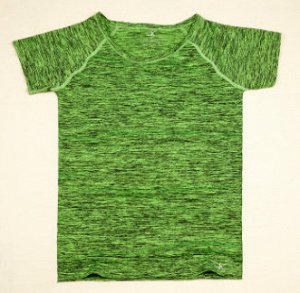 Спортивная Спортивная футболка. Материал: полиэстер. Размер (бюст, длина см): S (76, 59 см), M (86, 60 см), L (90, 61 см). Цвет: ЗЕЛЕНЫЙ