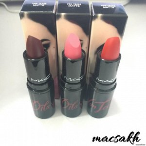 Помада матовая Mac Dita von Teese