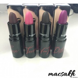 Помада матовая Mac Dita von Teese