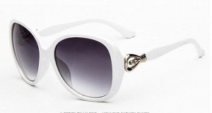 Солнцезащитные очки белые с "замочком" на дужке