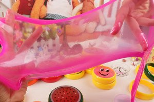 Лизун Лизун фруктовый, вкусно пахнет - яркая игрушка, от которой любой ребенок, будет в абсолютном восторге. Упакованы в круглую форму с изображением фрукта, обод можно использовать как браслетик.