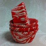 Капсулы бумажные красный цветочный узор 25 шт.
