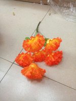 Искусственный цветок