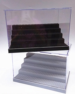 подставка с прозрачным чехлом от пыли для мелких игрушек, lego 4 ступени; цвет ЧЁРНЫЙ; материал прозрачный пластик