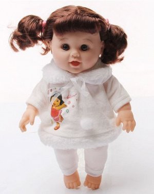 2286643 кукла в в полупальтишке с бубонами и штанишках: плачет, смеётся, говорит; цвет БЕЛЫЙ; материал винил; размер см: 30