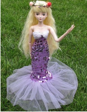 2286691 платье в пол русалка на куклу  60СМ; цвет ФИОЛЕТОВЫЙ; материал кружева полиэстер пайетки; размер см: 60