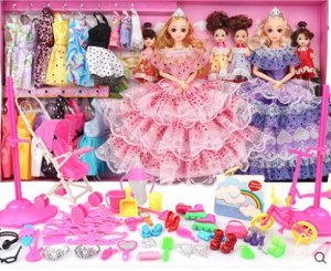 2286754 подарочный кукольный набор (А4): 6 кукол, гардероб, аксессуары, детские игрушки; цвет РОЗОВЫЙ ФИОЛЕТОВЫЙ; материал винил; размер см: 60*33*6