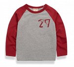 Лонгслив серого цвета с красными рукавами &quot;27&quot; для мальчика