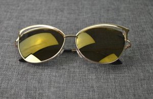 Солнцезащитные очки коричневые "кошки" с золотой оправой