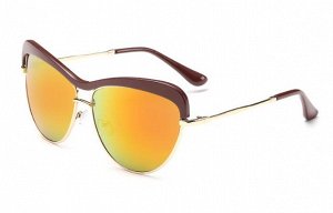 Солнцезащитные очки с коричневой вставкой сверху и светло-коричневыми стеклами