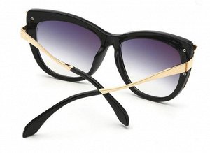 Солнцезащитные очки  черные с "бабочкой" на оправе