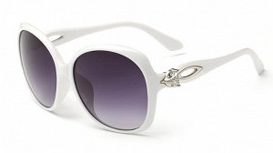 Солнцезащитные очки белые с лисицей на дужке