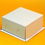 Коробка для торта картонная 21*21*10 см