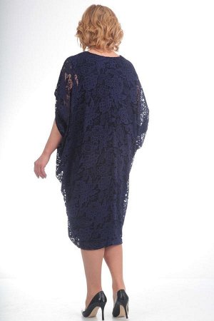 Платье Платье Pretty 557 темно-синее 
Состав ткани: ПЭ-96%; Спандекс-4%; 
Рост: 164 см.

Оригинальный крой, свободный силуэт, удобная ткань &ndash; есть все необходимое, чтобы, находясь в центре вним