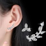 Серьги из стерлингового серебра украшенные россыпью искусственных камней