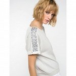 T- shirt