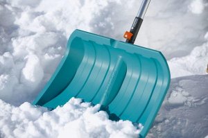 Лопата для уборки снега 50 см c пластиковой кромкой
