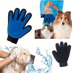 Универсальная перчатка для вычесывания шерсти животных