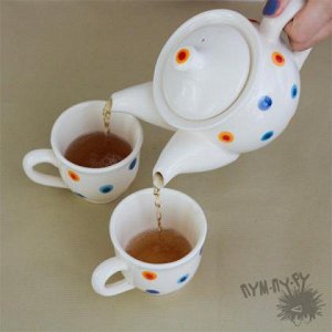 Чайный набор "Уютный горошек"(2 чашки и чайник с 2 носиками)