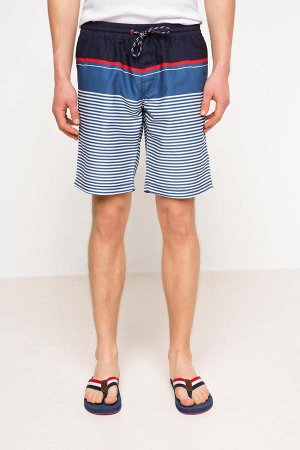 высокий плавательные / пляжные шорты