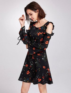 Черное шифоновое платье с цветочным рисунком и открытыми плечами