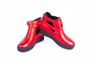 Ботинки (P35 красный)
