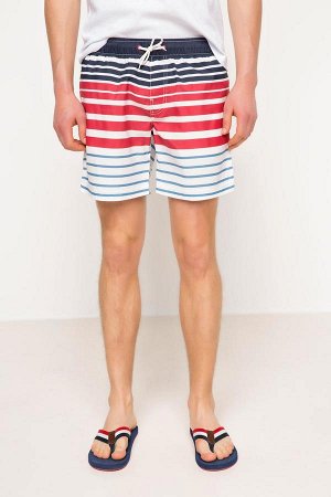 полосатые плавательные / пляжные шорты