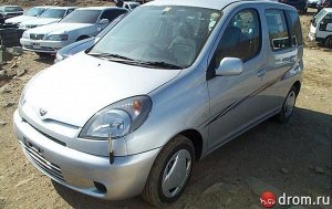 Коврик в багажник Toyota Funcargo 2WD (1999 - 2005)