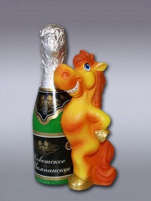 Свеча лошадь с шампанским