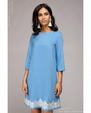 Платье голубое с отделкой кружевом и рукавами 3/4 DM00854LB