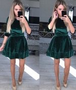 Бархатное платье зеленое