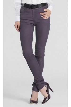 1кк Брюки ZAPS SELECT Sel215010 Цвет 015   Облегающие хлопковые брюки с карманами.
Модель на фото носит размерS  (36), её рост 172 см.
Состав: 84% хлопок, 14% полиэстер, 2% эластан.
