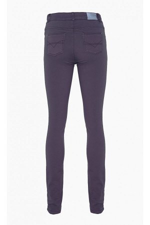 1кк Брюки ZAPS SELECT Sel215010 Цвет 015   Облегающие хлопковые брюки с карманами.
Модель на фото носит размерS  (36), её рост 172 см.
Состав: 84% хлопок, 14% полиэстер, 2% эластан.