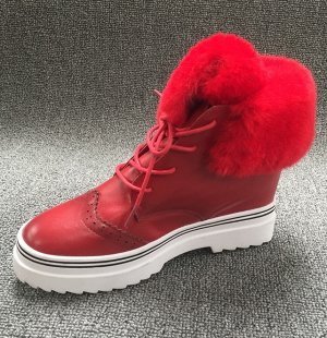 Кожаные ботинки красные