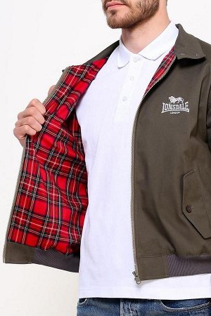 Куртка Классическая куртка Lonsdale Harrington (Харрингтон) с клетчатой подкладкой. Модель декорирована вышитым логотипом Lonsdale.
Страна производитель: Россия
Страна бренда: Великобритания
Цвет: Зел