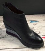 Ботильоны на танкетке Цвет: ЧЕРНЫЙ