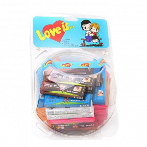 * Жевательные конфеты «Love is» в сфере с новыми картинками, ассорти вкусов.

В упаковке 5 конфет, завернутые в картинки из серии «Love is», в блоке 60 упаковок. Вес одной конфеты 25г.