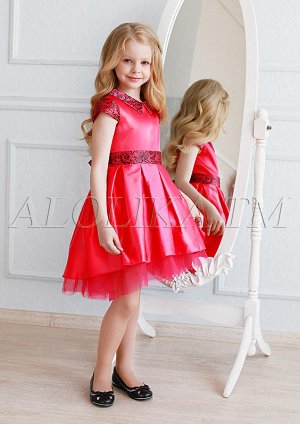 Красивое нарядное платье для маленьких принцесс